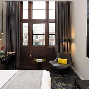 Kamer "Art" met een King Size Bed